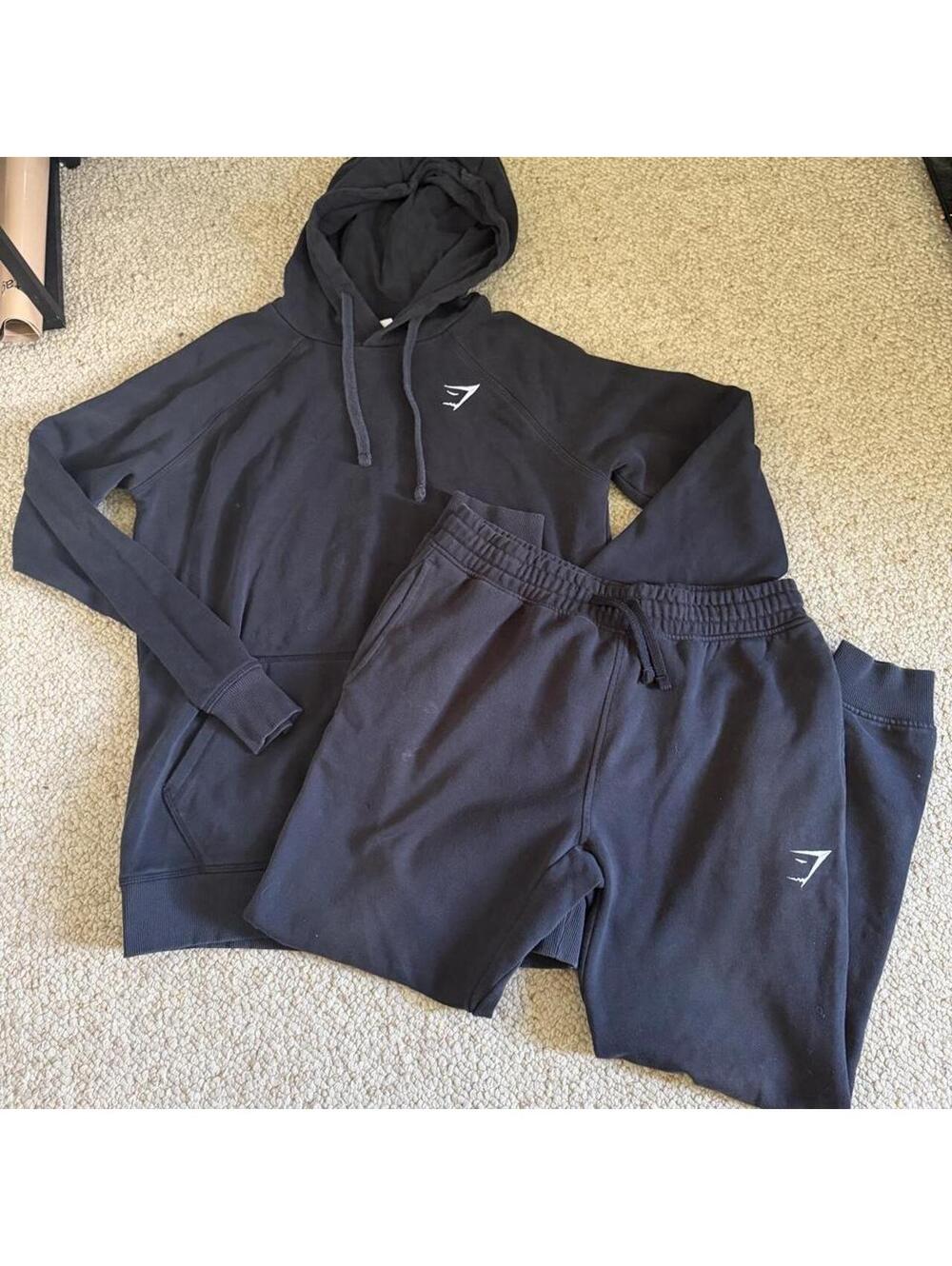 Gymshark black hoodie and sweatpants set